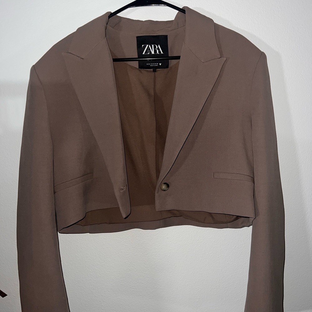 Zara Women's Tan Cropped Blazer